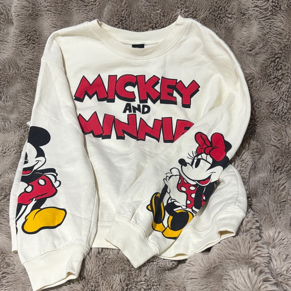 Mickey and Minnie Graphic Sweatshirt Vintage